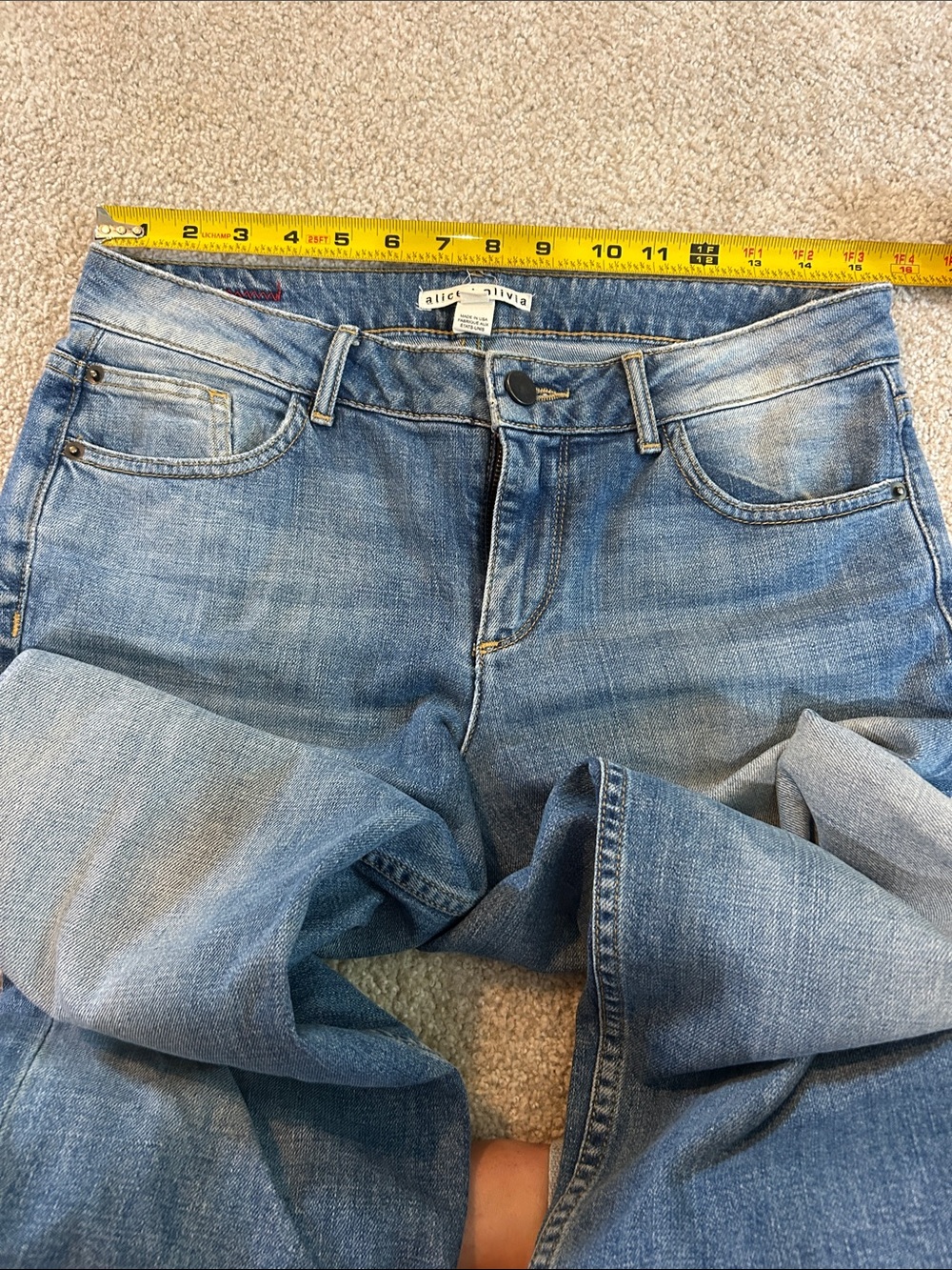Alice and Olivia cropped low rise jeans - Picture 7 of 10